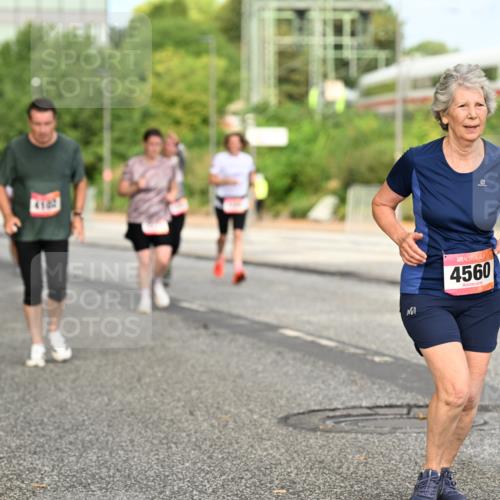 06.09.2026 - CURREX Alsterlauf Dr. Thomas Lammeyer http://msf.ph/oto/10143647 06.09.2026 10:14:27 Laufen 4102, 4560 meine-sportfotos.de