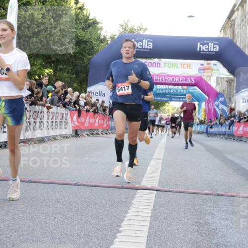 06.09.2026 - CURREX Alsterlauf Yannick Fuchs http://msf.ph/oto/10143652 06.09.2026 09:47:14 Ziel 2569, 4306, 4598, 5297, 5403, 5417, 5877, 6150, 6172 meine-sportfotos.de