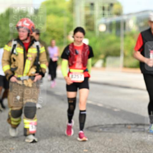 06.09.2026 - CURREX Alsterlauf Dr. Thomas Lammeyer http://msf.ph/oto/10143710 06.09.2026 10:14:37 Laufen 3257, 543 meine-sportfotos.de