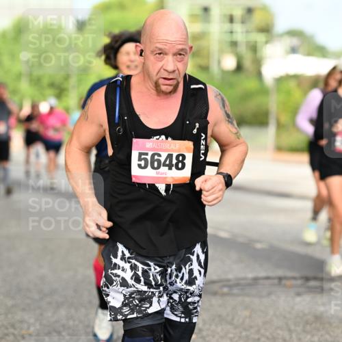 06.09.2026 - CURREX Alsterlauf Dr. Thomas Lammeyer http://msf.ph/oto/10143754 06.09.2026 10:14:46 Laufen 5648 meine-sportfotos.de