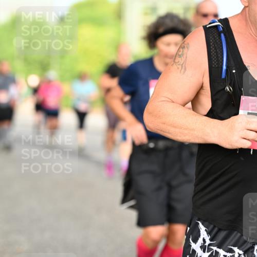 06.09.2026 - CURREX Alsterlauf Dr. Thomas Lammeyer http://msf.ph/oto/10143765 06.09.2026 10:14:47 Laufen 648 meine-sportfotos.de