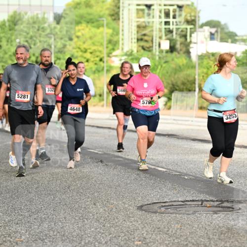 06.09.2026 - CURREX Alsterlauf Dr. Thomas Lammeyer http://msf.ph/oto/10143791 06.09.2026 10:14:52 Laufen 3325, 366, 5281, 3324, 4648, 500, 3031, 579, 3253, 32 meine-sportfotos.de