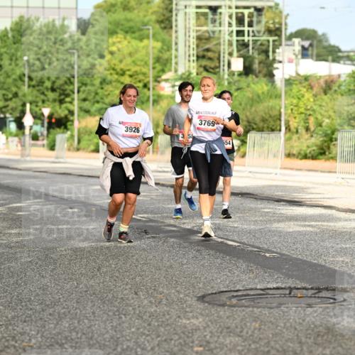 06.09.2026 - CURREX Alsterlauf Dr. Thomas Lammeyer http://msf.ph/oto/10143902 06.09.2026 10:15:08 Laufen 3926, 358, 3769, 554 meine-sportfotos.de