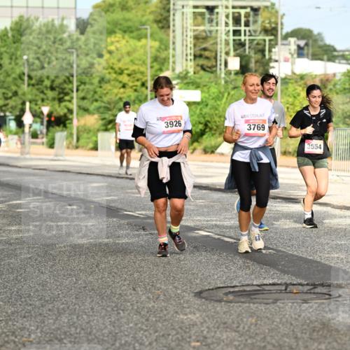 06.09.2026 - CURREX Alsterlauf Dr. Thomas Lammeyer http://msf.ph/oto/10143913 06.09.2026 10:15:09 Laufen 3926, 3769, 3554 meine-sportfotos.de