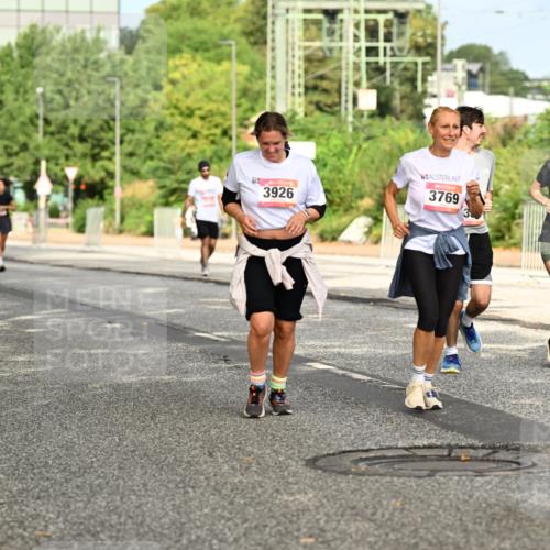 06.09.2026 - CURREX Alsterlauf Dr. Thomas Lammeyer http://msf.ph/oto/10143918 06.09.2026 10:15:10 Laufen 3926, 3769, 3654 meine-sportfotos.de