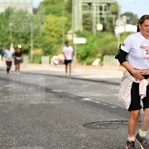 06.09.2026 - CURREX Alsterlauf Dr. Thomas Lammeyer http://msf.ph/oto/10143939 06.09.2026 10:15:12 Laufen 3926 meine-sportfotos.de