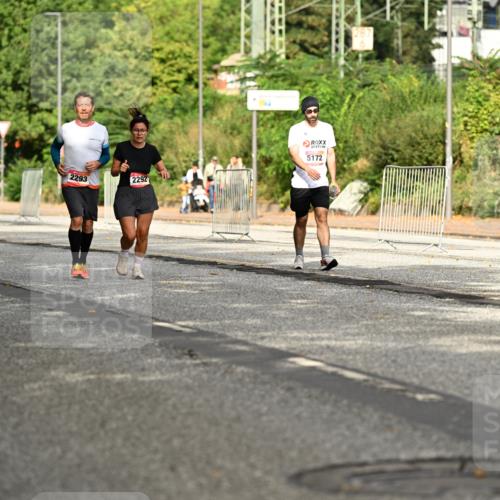 06.09.2026 - CURREX Alsterlauf Dr. Thomas Lammeyer http://msf.ph/oto/10143955 06.09.2026 10:15:16 Laufen 2293, 2292, 5172 meine-sportfotos.de