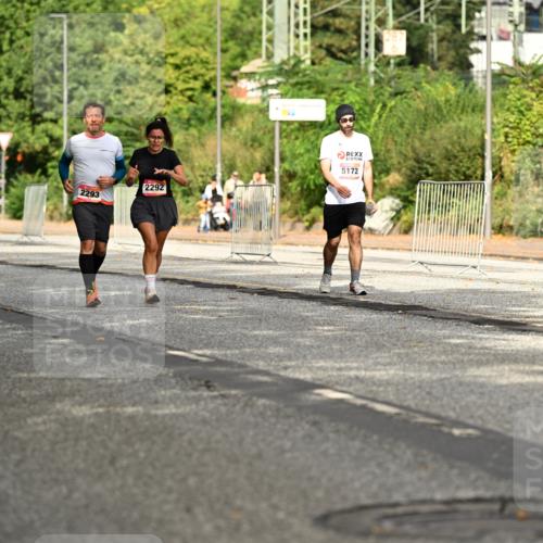 06.09.2026 - CURREX Alsterlauf Dr. Thomas Lammeyer http://msf.ph/oto/10143956 06.09.2026 10:15:16 Laufen 2293, 5172, 2292 meine-sportfotos.de