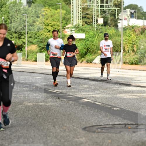 06.09.2026 - CURREX Alsterlauf Dr. Thomas Lammeyer http://msf.ph/oto/10143972 06.09.2026 10:15:18 Laufen 2995, 2292, 2293, 5172 meine-sportfotos.de