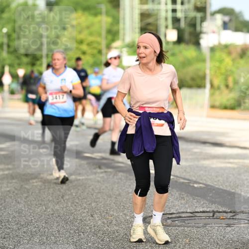 06.09.2026 - CURREX Alsterlauf Dr. Thomas Lammeyer http://msf.ph/oto/10144054 06.09.2026 10:15:30 Laufen 3417 meine-sportfotos.de