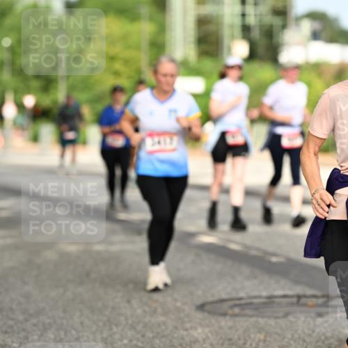 06.09.2026 - CURREX Alsterlauf Dr. Thomas Lammeyer http://msf.ph/oto/10144067 06.09.2026 10:15:32 Laufen 3417 meine-sportfotos.de