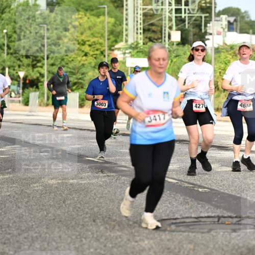 06.09.2026 - CURREX Alsterlauf Dr. Thomas Lammeyer http://msf.ph/oto/10144071 06.09.2026 10:15:32 Laufen 2572, 530, 4767, 3003, 3417, 4276, 4610 meine-sportfotos.de
