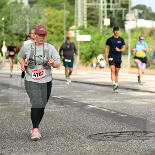 06.09.2026 - CURREX Alsterlauf Dr. Thomas Lammeyer http://msf.ph/oto/10144102 06.09.2026 10:15:36 Laufen 4767, 3003 meine-sportfotos.de