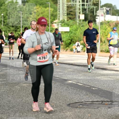 06.09.2026 - CURREX Alsterlauf Dr. Thomas Lammeyer http://msf.ph/oto/10144106 06.09.2026 10:15:36 Laufen 2572, 5305, 4767, 300 meine-sportfotos.de