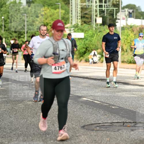 06.09.2026 - CURREX Alsterlauf Dr. Thomas Lammeyer http://msf.ph/oto/10144107 06.09.2026 10:15:36 Laufen 2572, 5305, 4767 meine-sportfotos.de