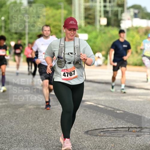 06.09.2026 - CURREX Alsterlauf Dr. Thomas Lammeyer http://msf.ph/oto/10144111 06.09.2026 10:15:37 Laufen 4767 meine-sportfotos.de