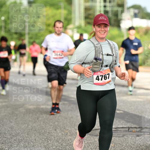 06.09.2026 - CURREX Alsterlauf Dr. Thomas Lammeyer http://msf.ph/oto/10144116 06.09.2026 10:15:37 Laufen 4767 meine-sportfotos.de
