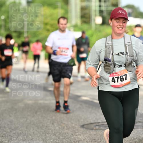 06.09.2026 - CURREX Alsterlauf Dr. Thomas Lammeyer http://msf.ph/oto/10144121 06.09.2026 10:15:38 Laufen 4767 meine-sportfotos.de