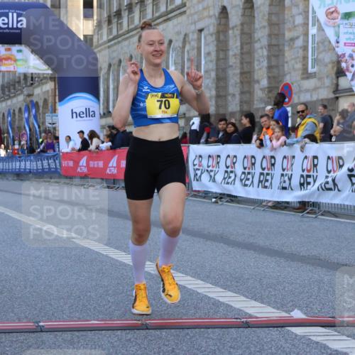 06.09.2026 - CURREX Alsterlauf Strokosch-Dieckow http://msf.ph/oto/10144131 06.09.2026 11:20:20 Ziel 70 meine-sportfotos.de