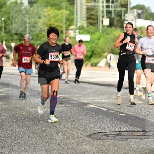 06.09.2026 - CURREX Alsterlauf Dr. Thomas Lammeyer http://msf.ph/oto/10144147 06.09.2026 10:15:41 Laufen 2572, 3308, 5305, 5581, 5580 meine-sportfotos.de