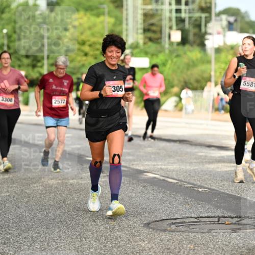 06.09.2026 - CURREX Alsterlauf Dr. Thomas Lammeyer http://msf.ph/oto/10144152 06.09.2026 10:15:41 Laufen 3308, 2572, 305, 5581, 5580 meine-sportfotos.de