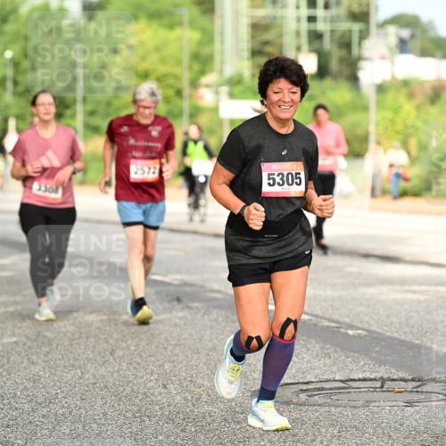 06.09.2026 - CURREX Alsterlauf Dr. Thomas Lammeyer http://msf.ph/oto/10144164 06.09.2026 10:15:42 Laufen 2572, 5305, 558 meine-sportfotos.de