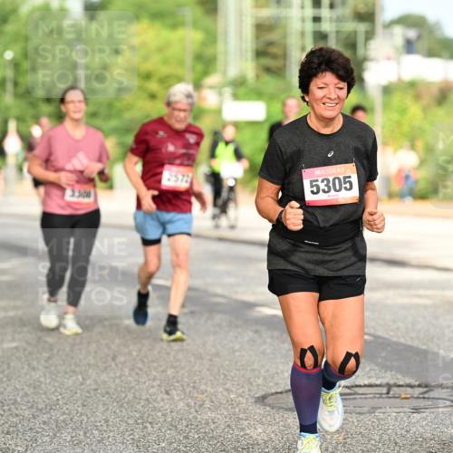06.09.2026 - CURREX Alsterlauf Dr. Thomas Lammeyer http://msf.ph/oto/10144167 06.09.2026 10:15:43 Laufen 2572, 5305 meine-sportfotos.de