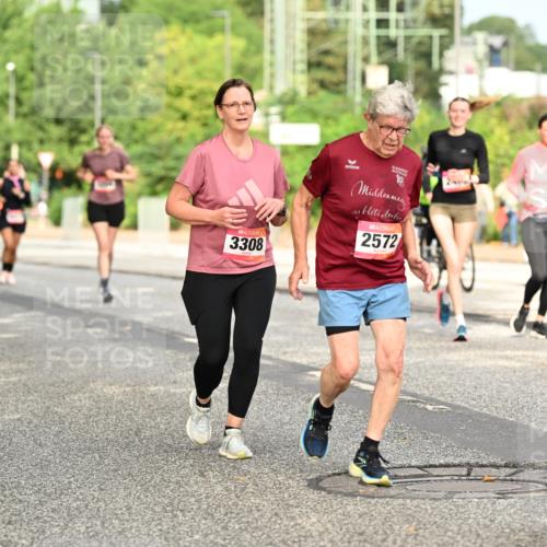 06.09.2026 - CURREX Alsterlauf Dr. Thomas Lammeyer http://msf.ph/oto/10144181 06.09.2026 10:15:44 Laufen 3308, 2572 meine-sportfotos.de