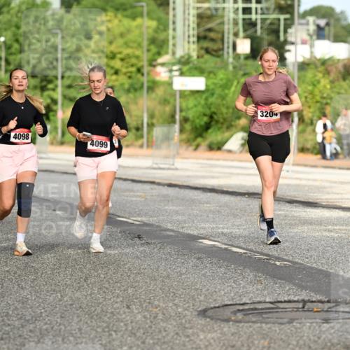 06.09.2026 - CURREX Alsterlauf Dr. Thomas Lammeyer http://msf.ph/oto/10144203 06.09.2026 10:15:49 Laufen 4098, 4099, 3204 meine-sportfotos.de