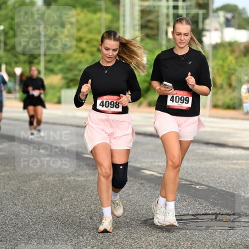 06.09.2026 - CURREX Alsterlauf Dr. Thomas Lammeyer http://msf.ph/oto/10144228 06.09.2026 10:15:51 Laufen 4098, 4099 meine-sportfotos.de