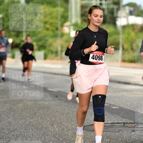 06.09.2026 - CURREX Alsterlauf Dr. Thomas Lammeyer http://msf.ph/oto/10144238 06.09.2026 10:15:52 Laufen 4098, 99 meine-sportfotos.de