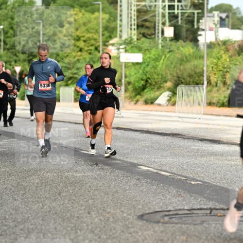 06.09.2026 - CURREX Alsterlauf Dr. Thomas Lammeyer http://msf.ph/oto/10144259 06.09.2026 10:15:55 Laufen 5806, 5350, 5336, 2, 6413 meine-sportfotos.de