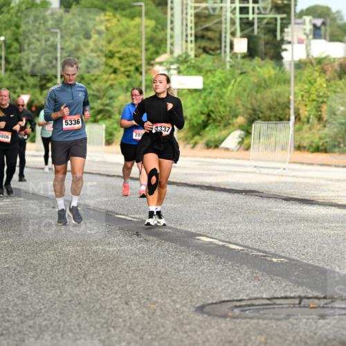 06.09.2026 - CURREX Alsterlauf Dr. Thomas Lammeyer http://msf.ph/oto/10144261 06.09.2026 10:15:55 Laufen 5350, 5806, 5336, 288, 5337, 64 meine-sportfotos.de