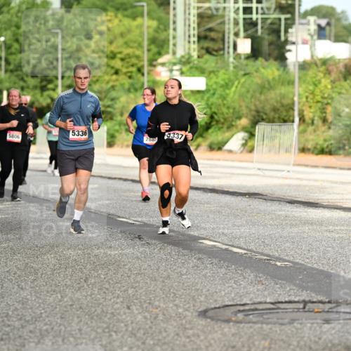06.09.2026 - CURREX Alsterlauf Dr. Thomas Lammeyer http://msf.ph/oto/10144265 06.09.2026 10:15:56 Laufen 5350, 5336, 5337, 1430, 5806, 2889 meine-sportfotos.de