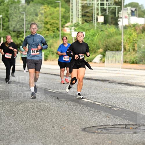 06.09.2026 - CURREX Alsterlauf Dr. Thomas Lammeyer http://msf.ph/oto/10144268 06.09.2026 10:15:56 Laufen 5350, 5806, 5336, 2885 meine-sportfotos.de