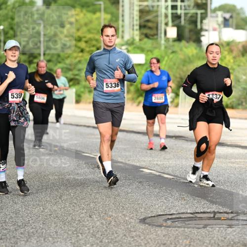 06.09.2026 - CURREX Alsterlauf Dr. Thomas Lammeyer http://msf.ph/oto/10144280 06.09.2026 10:15:57 Laufen 5357, 5806, 5336, 2885, 337 meine-sportfotos.de
