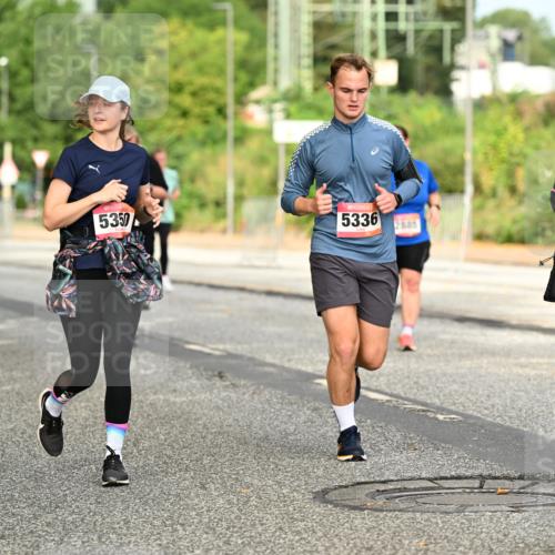 06.09.2026 - CURREX Alsterlauf Dr. Thomas Lammeyer http://msf.ph/oto/10144289 06.09.2026 10:15:58 Laufen 5350, 5336, 2885, 37 meine-sportfotos.de