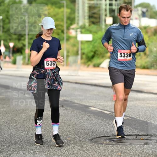 06.09.2026 - CURREX Alsterlauf Dr. Thomas Lammeyer http://msf.ph/oto/10144292 06.09.2026 10:15:59 Laufen 5350, 5336 meine-sportfotos.de