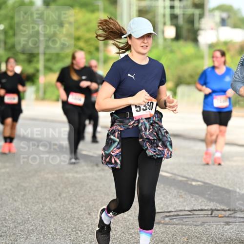 06.09.2026 - CURREX Alsterlauf Dr. Thomas Lammeyer http://msf.ph/oto/10144301 06.09.2026 10:16:00 Laufen 5357, 5336 meine-sportfotos.de
