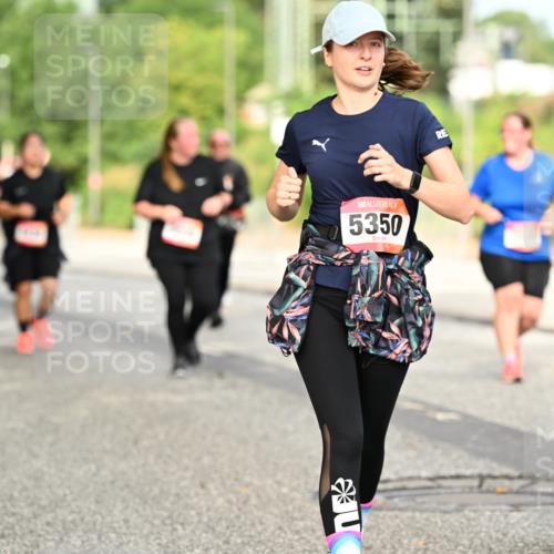 06.09.2026 - CURREX Alsterlauf Dr. Thomas Lammeyer http://msf.ph/oto/10144303 06.09.2026 10:16:00 Laufen 5350 meine-sportfotos.de