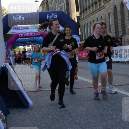 06.09.2026 - CURREX Alsterlauf Strokosch-Dieckow http://msf.ph/oto/10144346 06.09.2026 11:45:44 Ziel 1163, 1166, 1167, 1296, 1300, 1308, 1309, 1312, 5016 meine-sportfotos.de