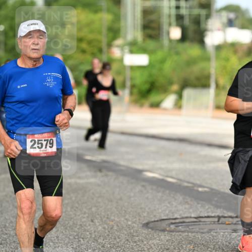 06.09.2026 - CURREX Alsterlauf Dr. Thomas Lammeyer http://msf.ph/oto/10144351 06.09.2026 10:16:06 Laufen 222, 2579, 4436 meine-sportfotos.de