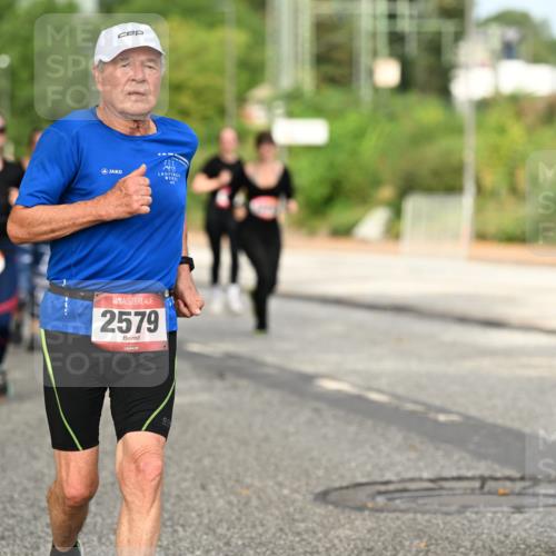 06.09.2026 - CURREX Alsterlauf Dr. Thomas Lammeyer http://msf.ph/oto/10144354 06.09.2026 10:16:06 Laufen 2579, 42 meine-sportfotos.de