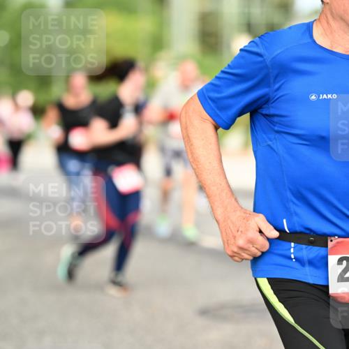 06.09.2026 - CURREX Alsterlauf Dr. Thomas Lammeyer http://msf.ph/oto/10144373 06.09.2026 10:16:08 Laufen 222, 2579 meine-sportfotos.de