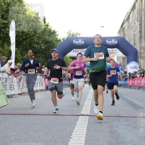 06.09.2026 - CURREX Alsterlauf Yannick Fuchs http://msf.ph/oto/10144398 06.09.2026 09:47:26 Ziel 2106, 2807, 4441, 4674, 4863, 5389, 5407, 5645, 5729, 6021, 6172 meine-sportfotos.de