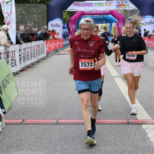 06.09.2026 - CURREX Alsterlauf Strokosch-Dieckow http://msf.ph/oto/10144415 06.09.2026 10:20:26 Ziel 2366, 2572, 4098, 4099, 4609, 5305, 6413 meine-sportfotos.de