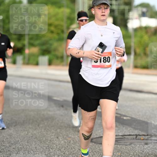 06.09.2026 - CURREX Alsterlauf Dr. Thomas Lammeyer http://msf.ph/oto/10144437 06.09.2026 10:16:15 Laufen 4666, 180 meine-sportfotos.de