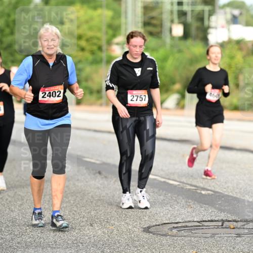 06.09.2026 - CURREX Alsterlauf Dr. Thomas Lammeyer http://msf.ph/oto/10144478 06.09.2026 10:16:23 Laufen 3768, 2402, 2757, 460, 5562 meine-sportfotos.de