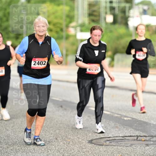 06.09.2026 - CURREX Alsterlauf Dr. Thomas Lammeyer http://msf.ph/oto/10144482 06.09.2026 10:16:23 Laufen 1768, 2402 meine-sportfotos.de