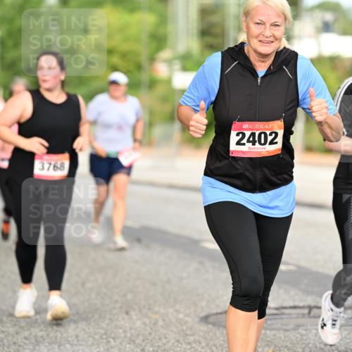 06.09.2026 - CURREX Alsterlauf Dr. Thomas Lammeyer http://msf.ph/oto/10144499 06.09.2026 10:16:25 Laufen 3768, 2402, 2757 meine-sportfotos.de